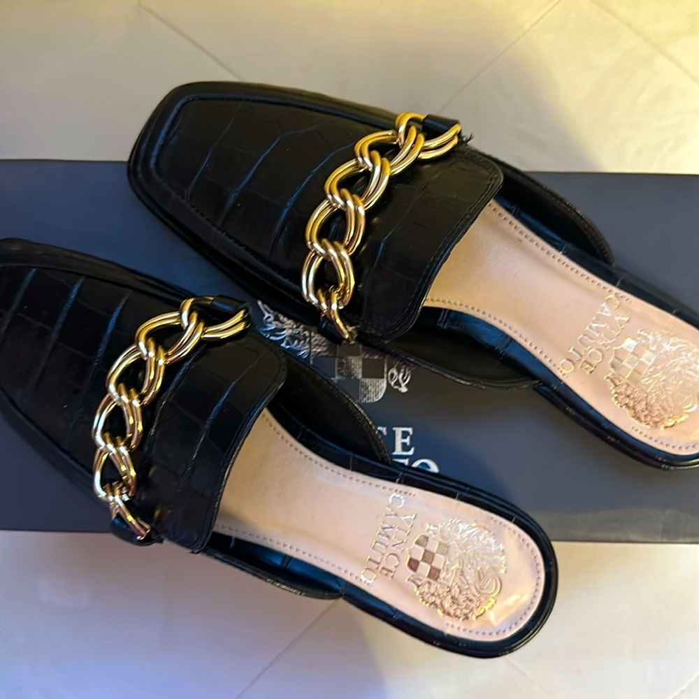 VINCE CAMUTO MULE